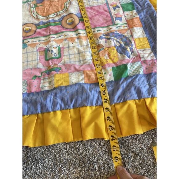 Vintage Baby Quilt Comforter Handmade Tied Quilt Zoo Animals 44x38 - Picture 5 of 11